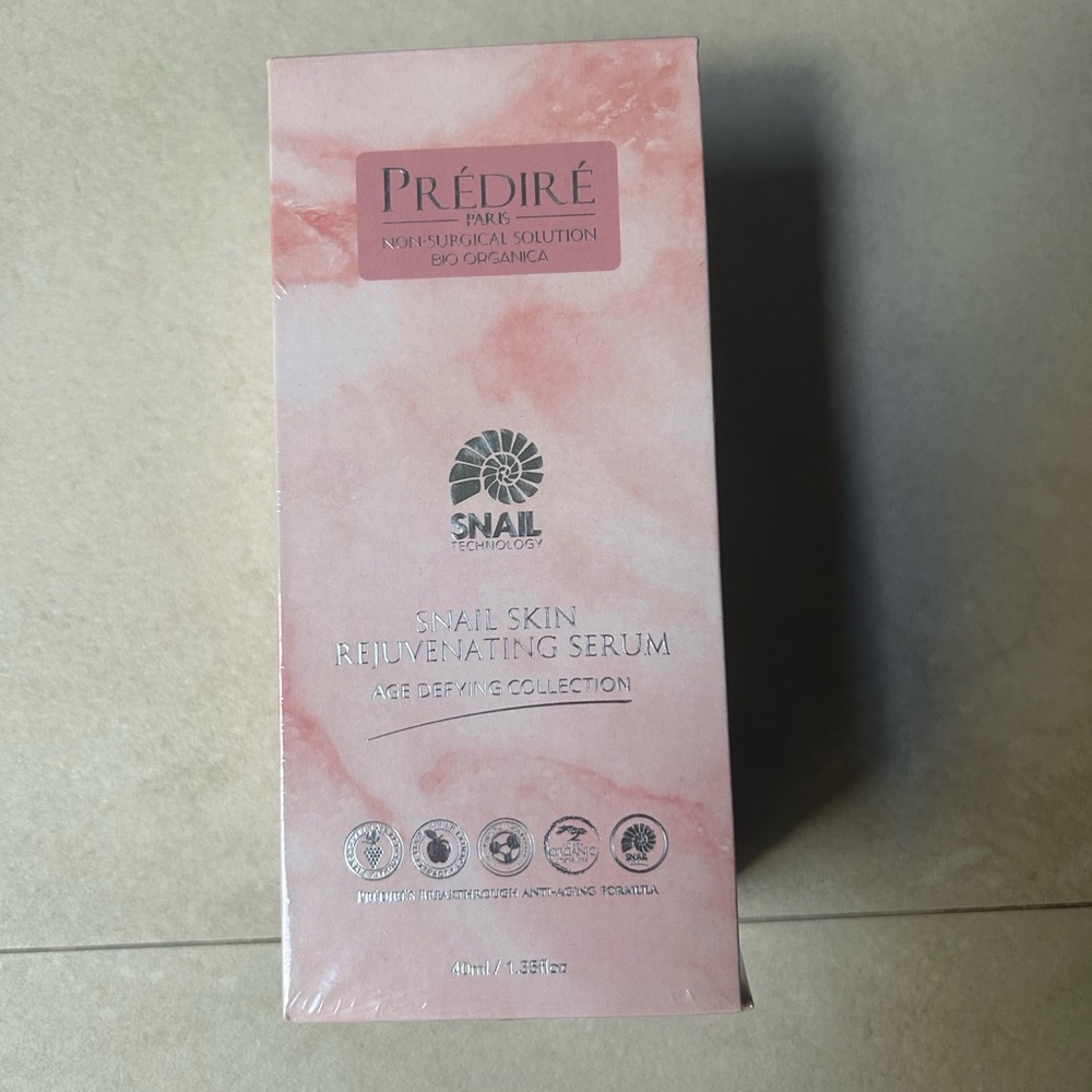 Snail Skin Rejuvenating Serum - Pink